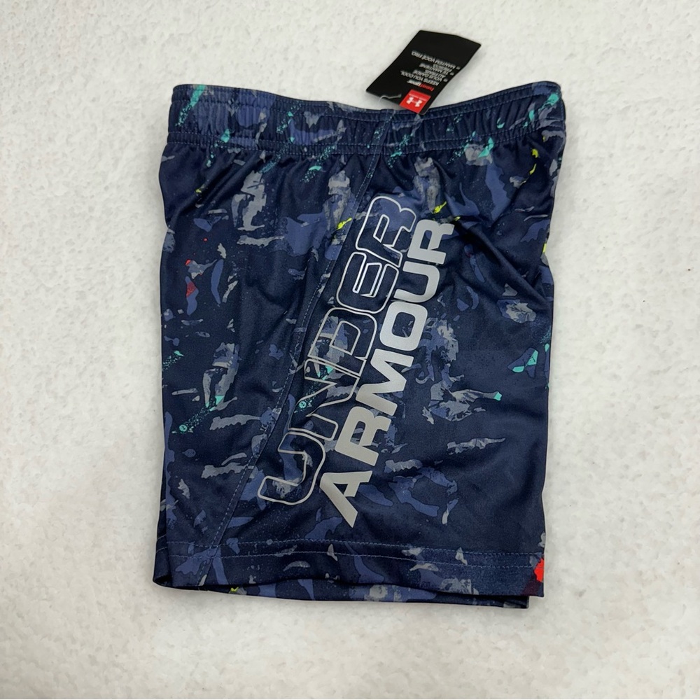 Boys Size 4 Under Armour Shorts